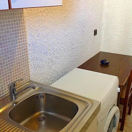 Aialion & - Steve Apartament