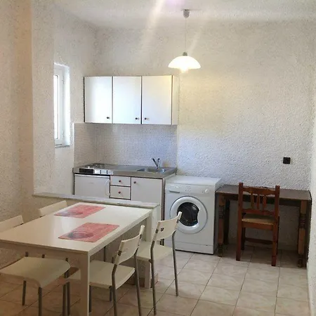 Aialion & - Steve Apartamento